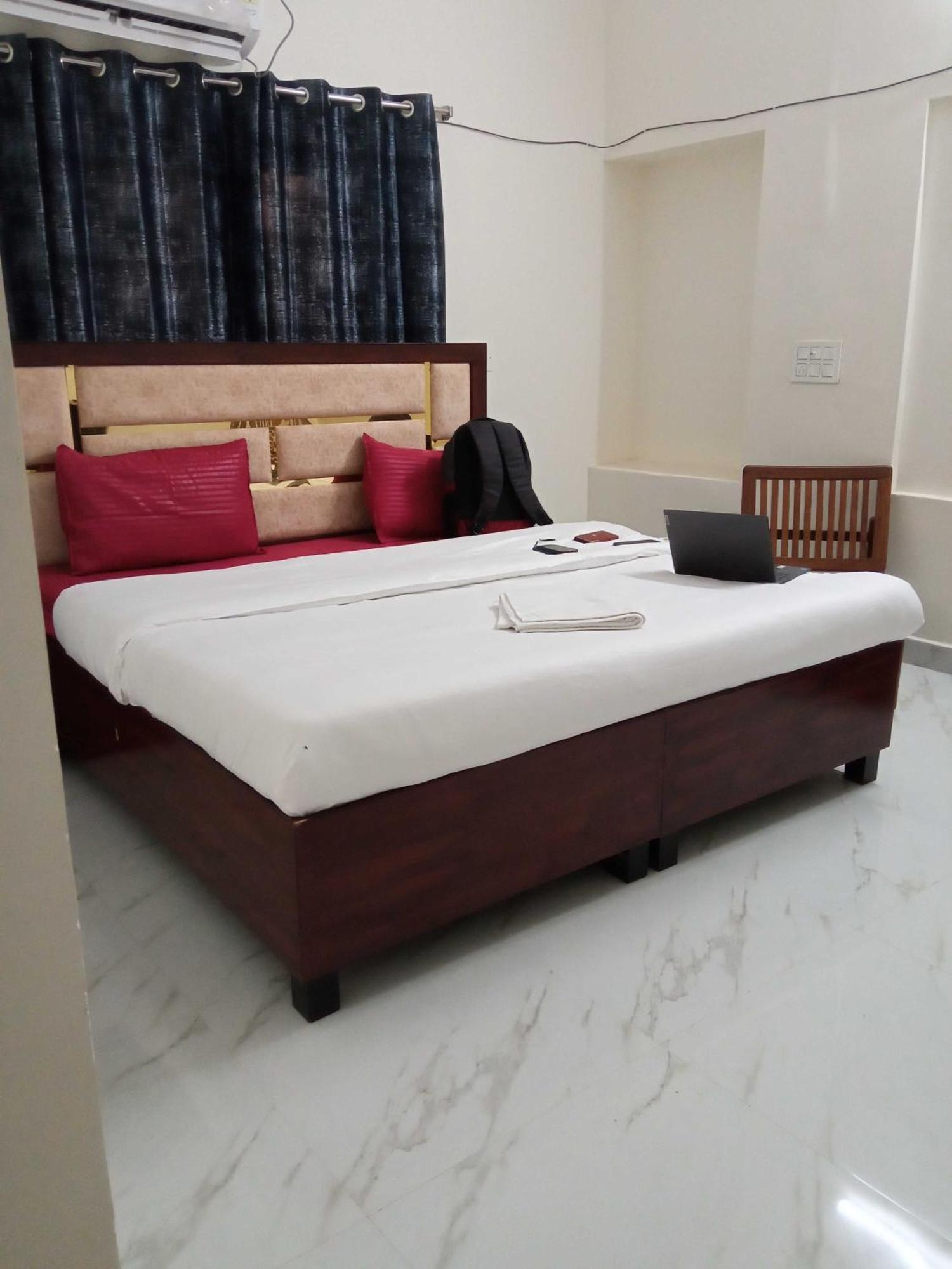 Zora Park Luxury Rooms Визакхапатнам Екстериор снимка